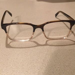 Warby Parker Brady glasses in Tea Rose fade